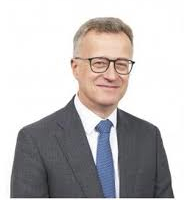 Perry Elliott